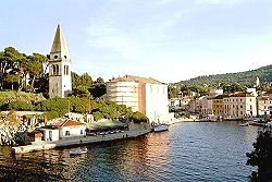 der Hafen von Veli Losinj in Kroatien